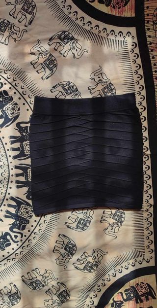 🖤 Falda negra Formul@ Joven – Talla 38