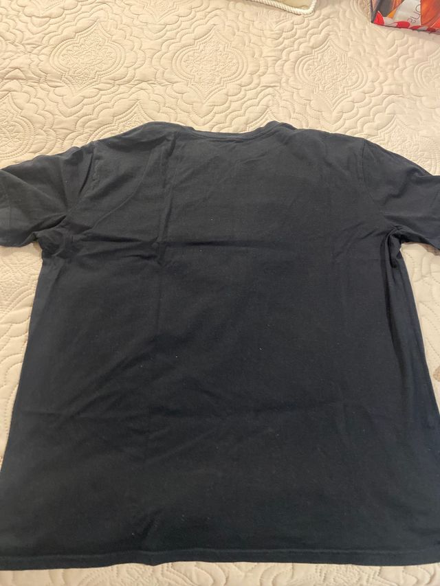 camiseta negra XL con estampacion