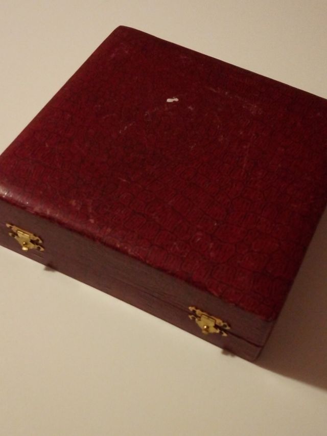 Porta uovo in confezione