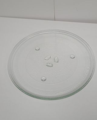 Platos microondas de diferentes medidas.