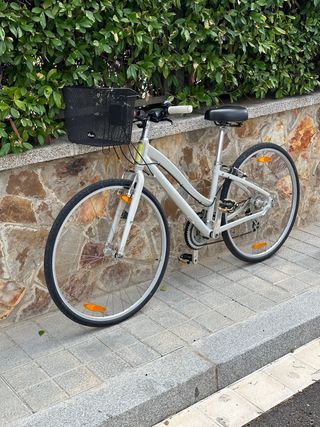 Bicicleta de paseo globe specialized