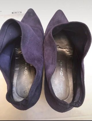 scarpe di camoscio viola