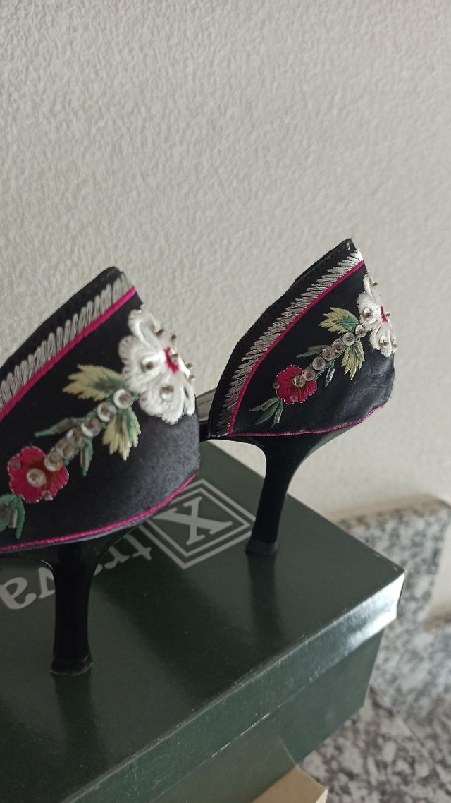 Zapatos de fiesta. T.38 