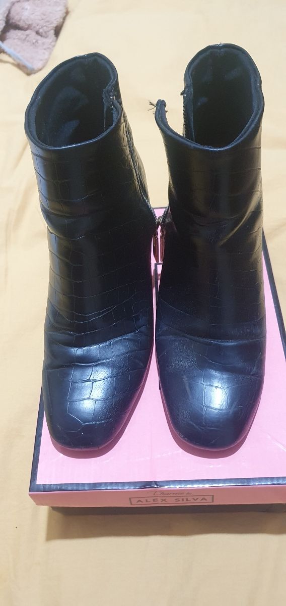 Botas color negro ⚫️