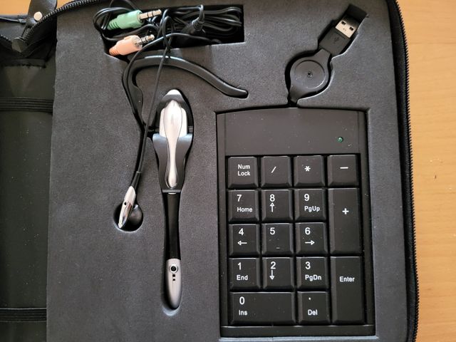 TECLADO mini y accesorios 