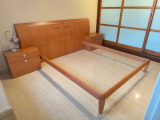 Dormitorio en madera de cerezo