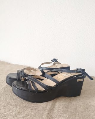 Sandalias Guess dé Piel . venta en persona 