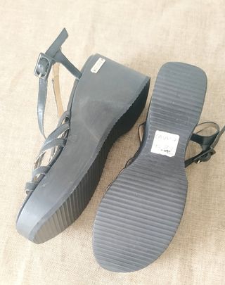 Sandalias Guess dé Piel . venta en persona 