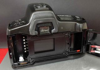 1036-Camara MINOLTA DYNAX 300 si - 35 mm -