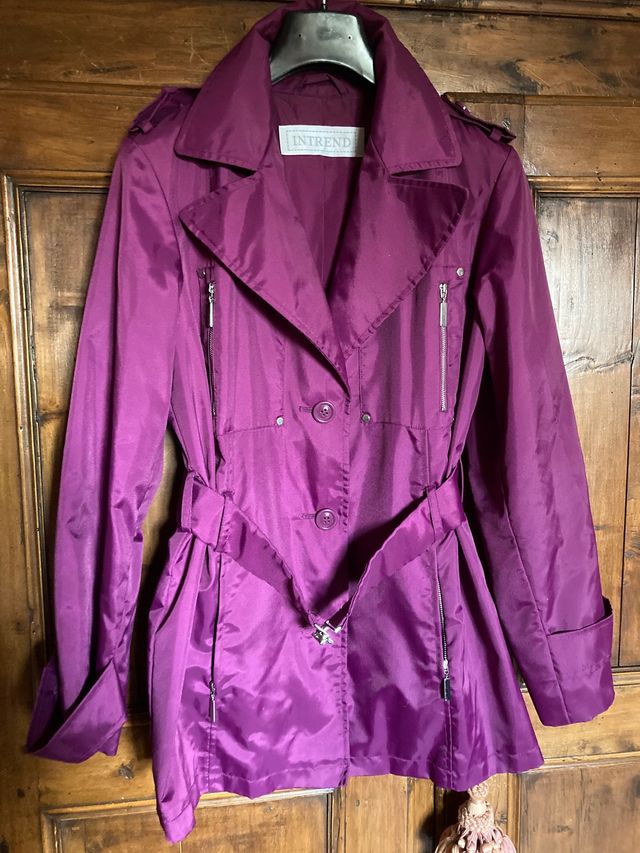 Intrend: Giacca impermeabile mod trench prugna