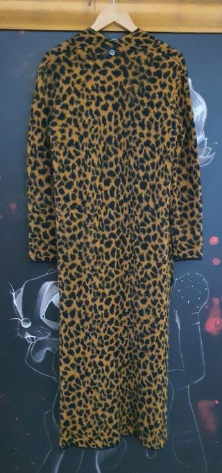 Casaco/cardigan comprido.