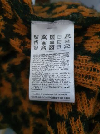 Casaco/cardigan comprido.