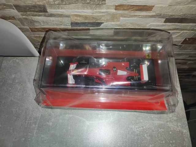 1:24  FERRARI FORMULA 1 F1