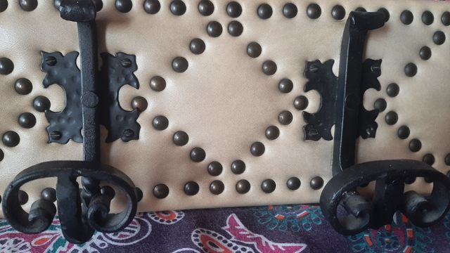 Percha vintage tapizada