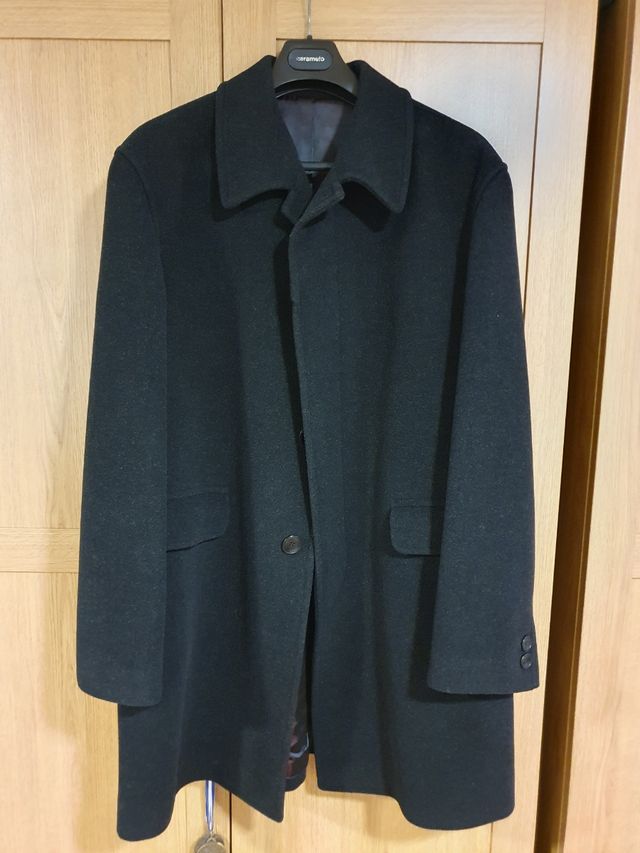 Abrigo largo gris oscuro marca Caramelo