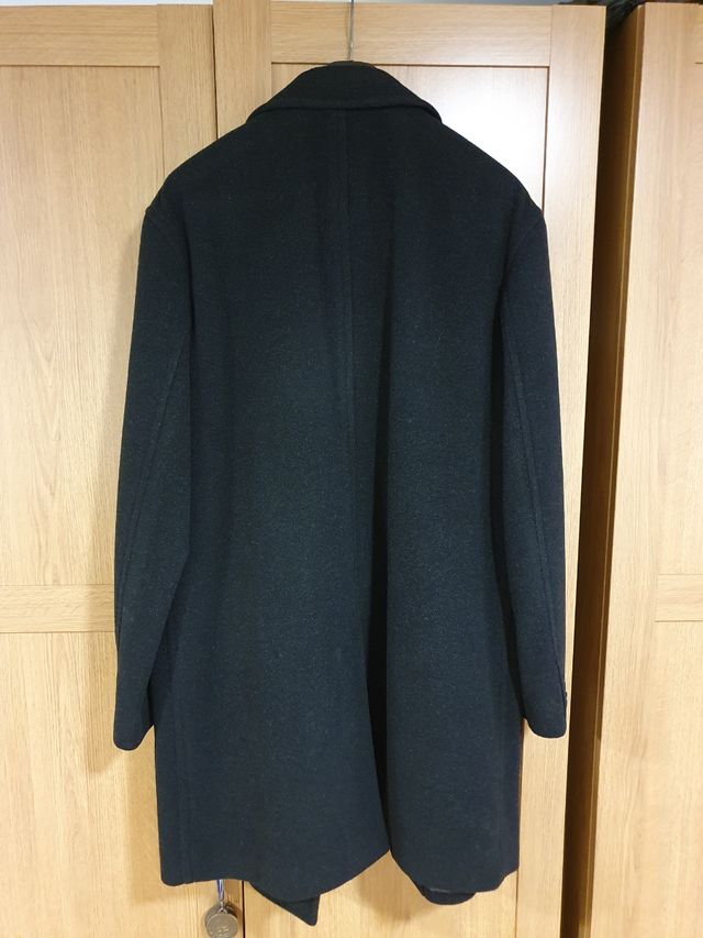 Abrigo largo gris oscuro marca Caramelo