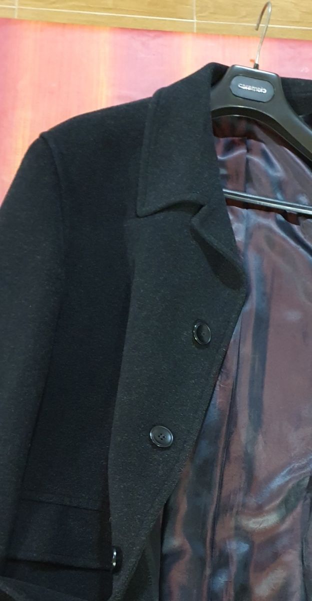 Abrigo largo gris oscuro marca Caramelo