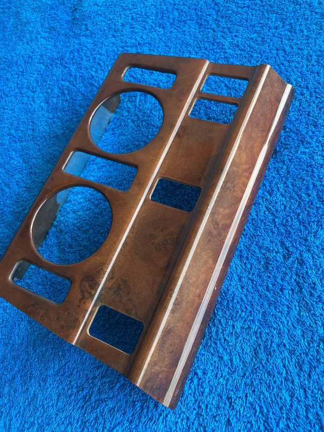 Madera raiz nogal Mercedes E W124