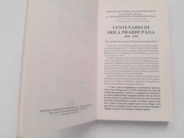 Ha costruito una casa in cui il mondo intero può v
