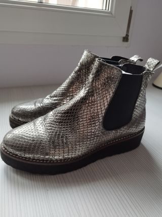 Botas Chelsea plateado/gris 