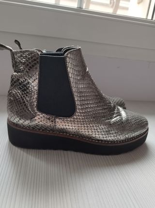 Botas Chelsea plateado/gris 