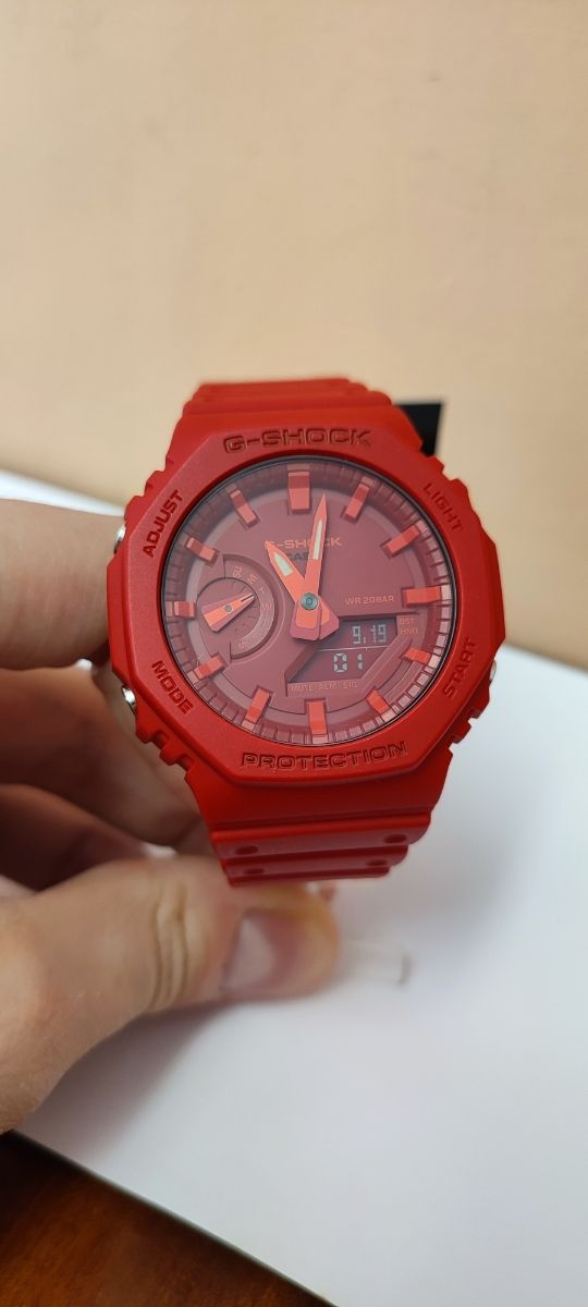 Reloj casio rojo GA-2100-4AER