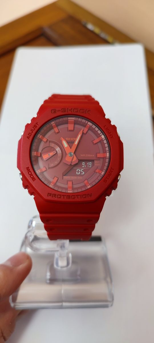 Reloj casio rojo GA-2100-4AER