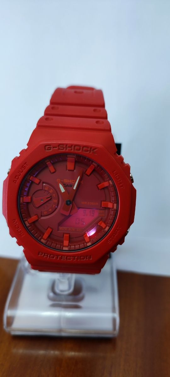 Reloj casio rojo GA-2100-4AER