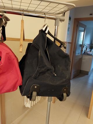 Bolsos,mochila maleta 5€ cada uno