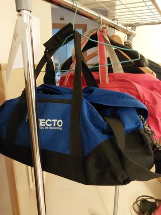 Bolsos,mochila maleta 5€ cada uno