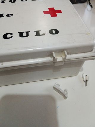 GUARDIA CIVIL ANTIGUO BOTIQUÍN VEHÍCULO