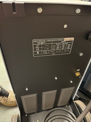 Maquina soldar NIPPON 220V