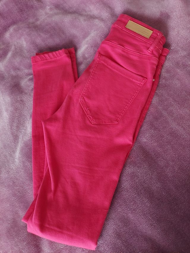 Pantalón Stradivarius