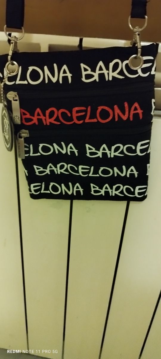 Robin Rout Tracolla piccola con scritta Barcellona