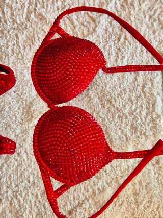 Bikini +pendientes  de regalo