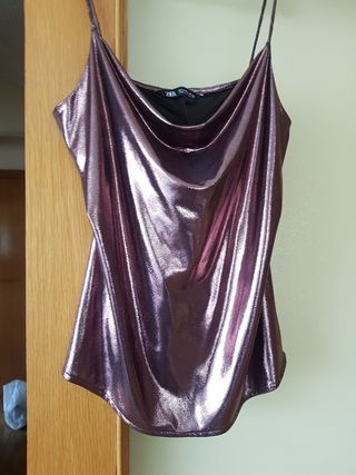 Top brillante de  Zara 