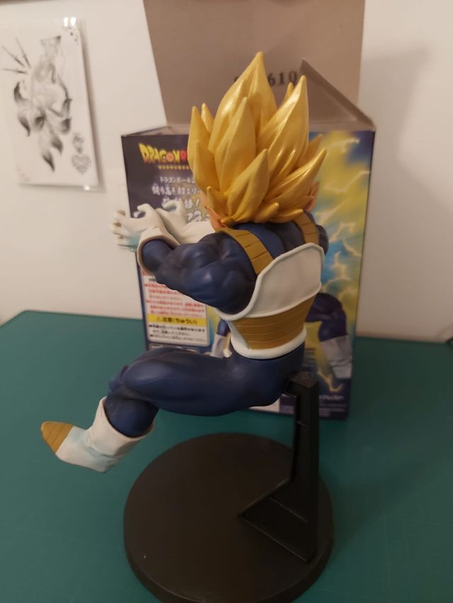 Vegeta figura