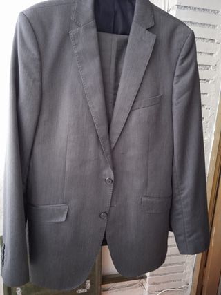 TRAJE