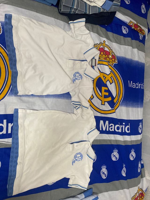 Polo talla 4 Colegio Hijas de la Caridad