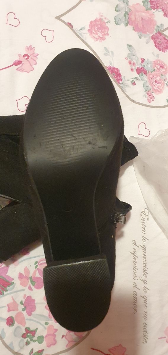 Stivaletti scamosciati neri