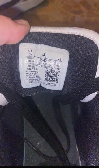 air jordan 1 chicago mid