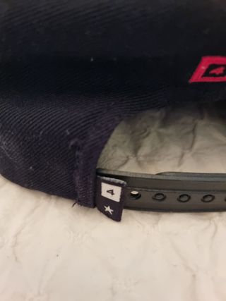 Gorra 4 STAR de color negro