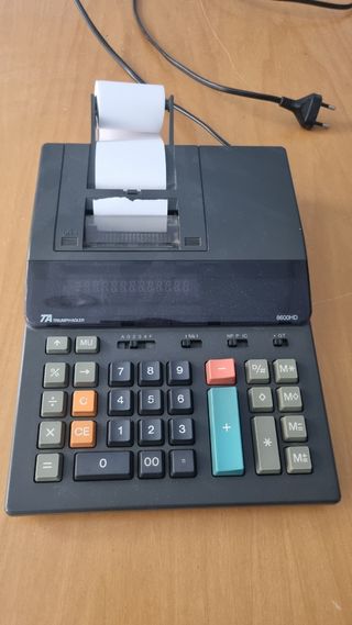 Calculadora electrica papel