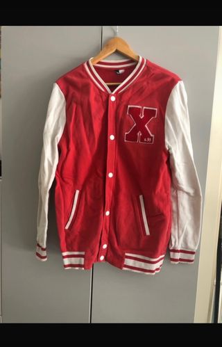 lote de chaquetas tipo bomber y beisbolera