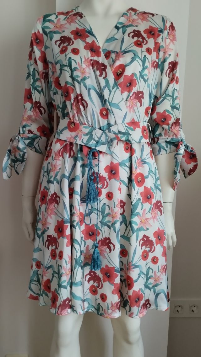 Vestido de raso marca El Caballo