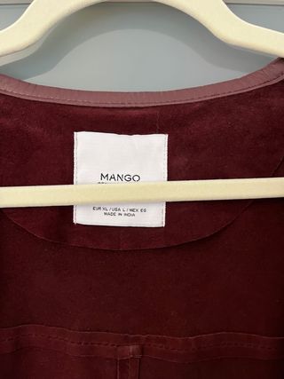 Cazarora de ante burdeos de Mango