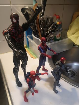 15€ LOTE DE 4 FIGURAS SPIDERMAN 