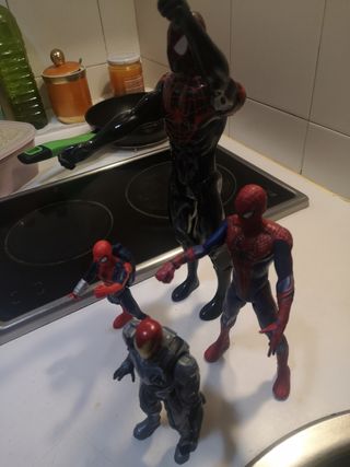 15€ LOTE DE 4 FIGURAS SPIDERMAN 