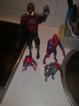 15€ LOTE DE 4 FIGURAS SPIDERMAN 