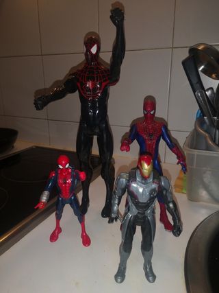 15€ LOTE DE 4 FIGURAS SPIDERMAN 